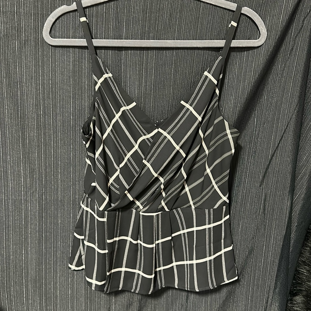 cabi black/creme Size 4 tank‎ / H-101